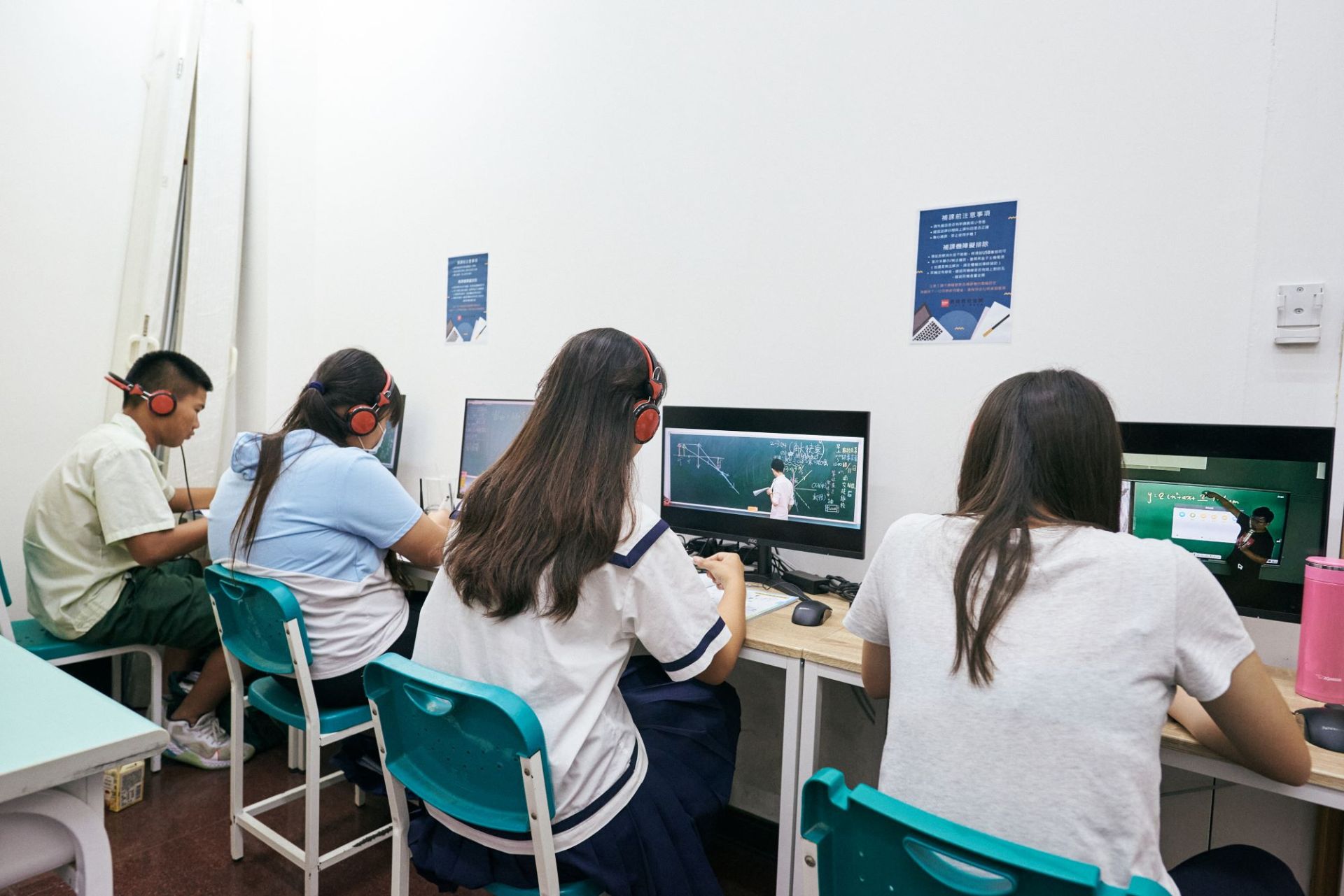 教學環境｜典陸教育新營站前校 教室