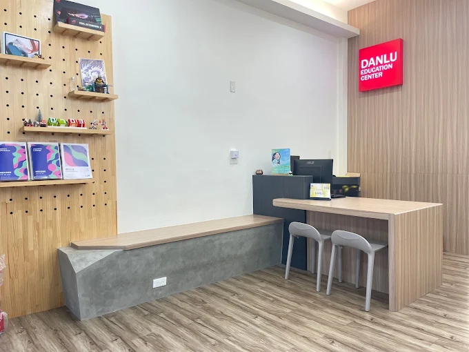 分校櫃檯｜典陸教育後甲本願校